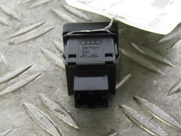 Bouton De Warning (feux De Détresse) Pour Audi A6 - Pièce De Rechange NTY, Référence EWS-AU-053