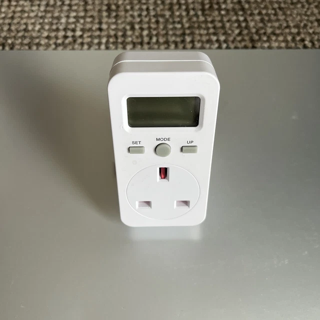 UK PLUGIN ELECTRICITY Power Consumption Meter Energy Monitor Watt Kwh