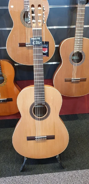 guitare classique 4/4 primera prodipe