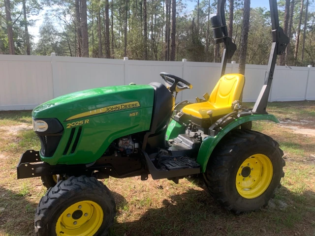 2013 John Deere 2025R Compact Tractor 4WD Diesel Yanmar