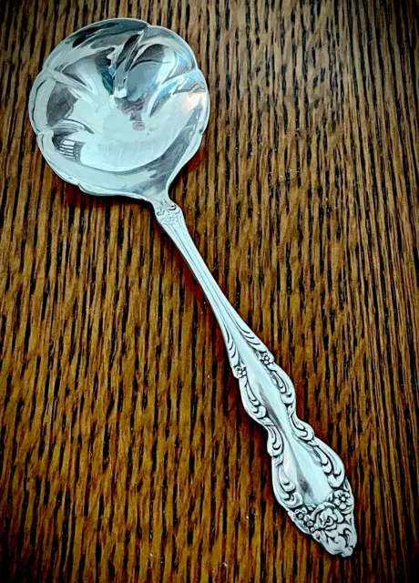 Beautiful 1881 Rogers Oneida Ltd Victorian Silverplate Ladle - 7 1/4”