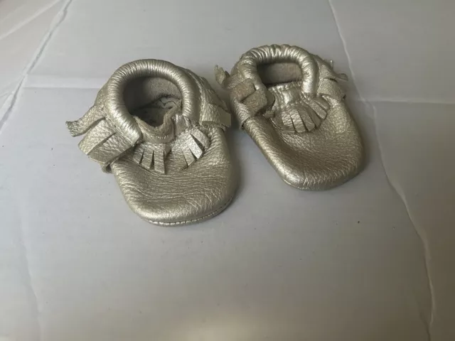 Freshly Picked Moccasins Gold Soft Sole Shoes Baby Size 2