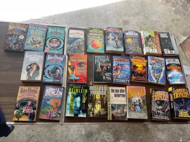 Robert A Heinlein Paperback Books - Group Lot 24 - Baen/Del Rey/Berkeley/Ace