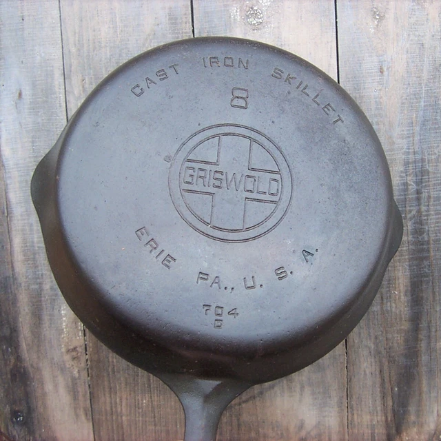 Antique Griswold Cast Iron No. 8 Large Block Logo Skillet p/n 704 D