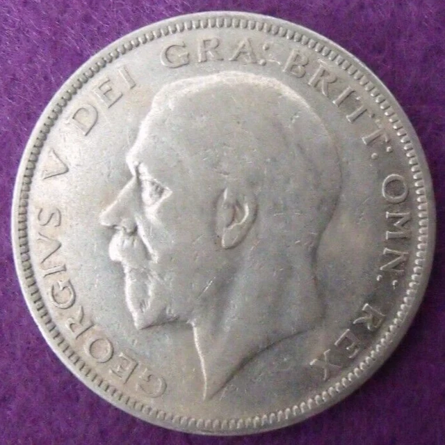 1931 GEORGE V SILVER HALF CROWN  ( 50% Silver )  British 2/6 Coin.   16