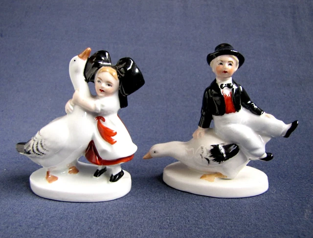 Statuette Art Nouveau Gardienne d'Oie Alsacienne régule patine cuivre vers 1900