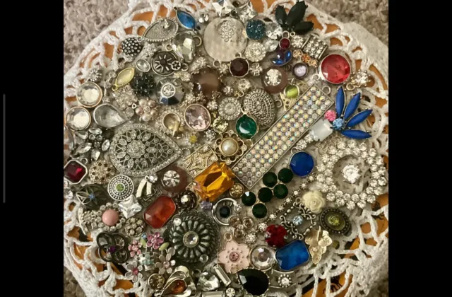 Vintage Costume Jewelry craft lot Rhinestone Bits 100+arts  &  Craft -DIY create