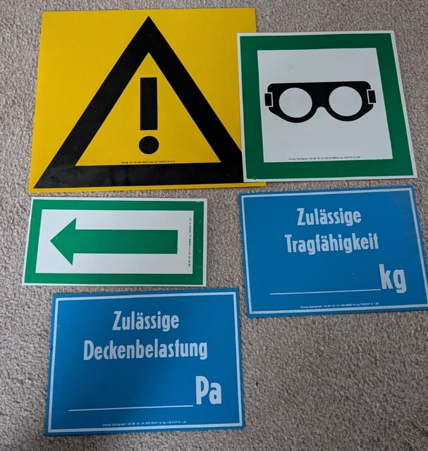 Schild 'Warenausgabe' | Zum Ausdrucken