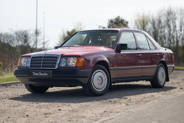 1989 Mercedes-Benz E Class 230 E 4dr Auto [W124] SALOON Petrol Automatic