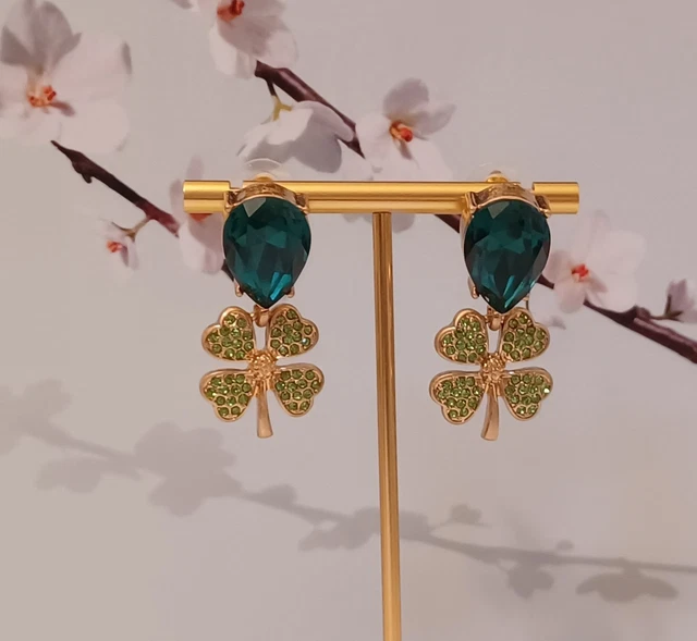 Boucles D'oreilles Oscar De La Renta à Clip - Cristaux Verts Sur Métal Plaqué Or - NEUVES Sans Boîte
