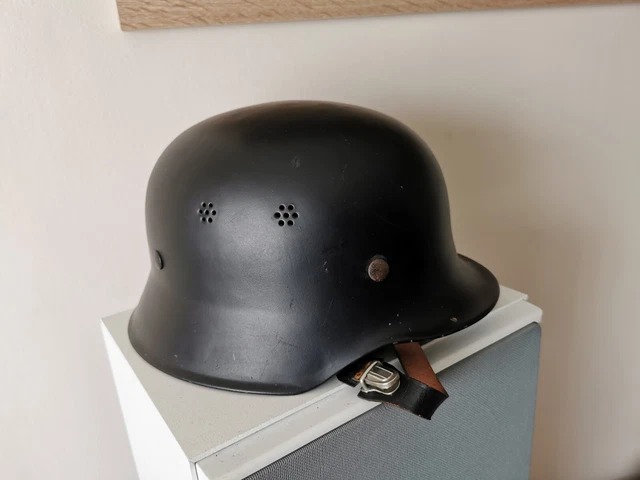 ORIGINAL WWII GERMAN M34 feuerschutzpolizei, firefighter helmet