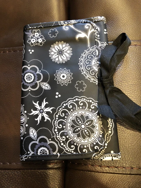 Thirty One Memo Pad - Fold And Go Organizer With Note Pad Brand New Thirty One Memo Pad - Fold And Go Organizer With Note Pad Brand New