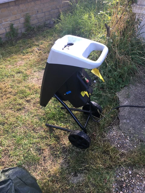 MACALLISTER IMPACT GARTEN Mulcher/Zerkleinerer 2500W schnurgebunden