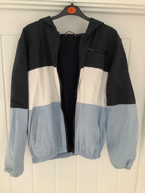 Brandy melville hotsell henrietta windbreaker