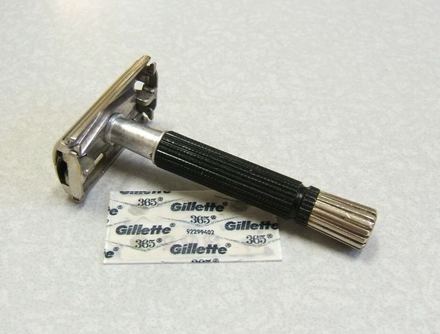 Vintage 1966 Gillette Black Super Speed TTO DE Safety Razor CLEAN