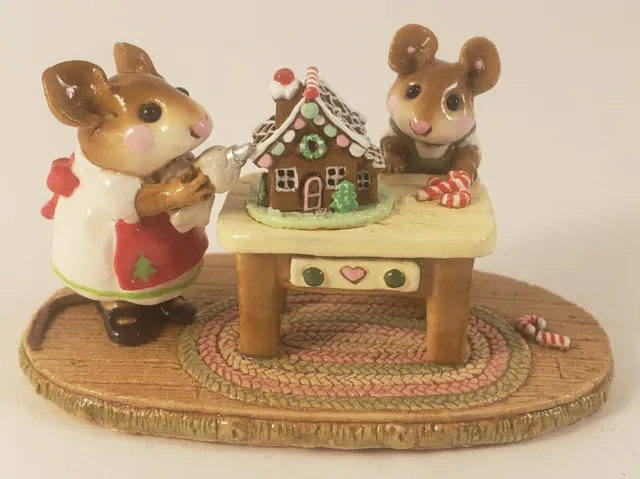 Wee Forest Folk - Home Sweet Home - M-227 Donna Peterson Retired Gingerbread
