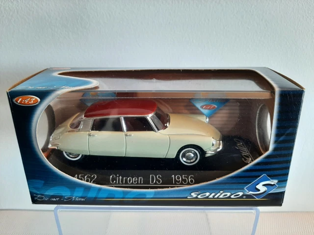 Voiture Citroën DS 1956 -  échelle 1/43 - vert pistache/bordeaux - Solido