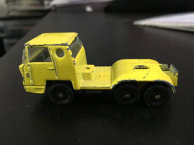 TRACTEUR MAJORETTE BERNARD Hauler vintage rouge 1/100 Made in France