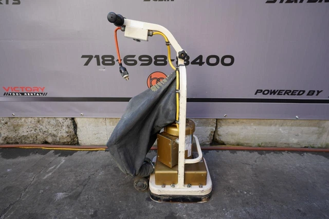Cherryhill Hardwood Floor Sander 120 volts. Works Fine et68