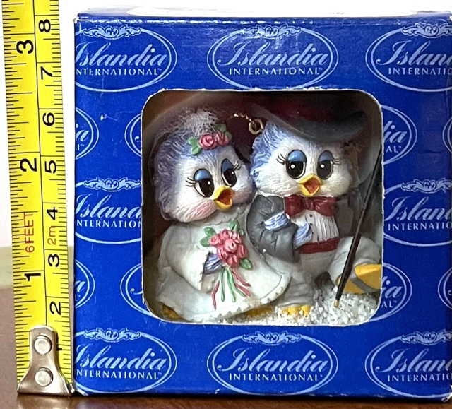Islandia International Bird Wedding Couple Anthropomorphic Sonshine Promises 4