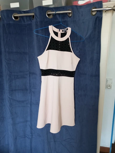 Robe Femme Pygmées Taille S - Style Ethnique, Couleur Kaki, En Coton, Occasion Très Bon état
