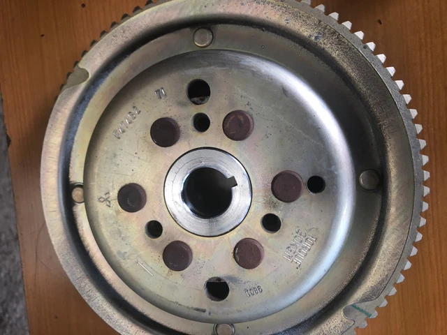 volant magnetique  pour df 50 et df 40 cv suzuki 4 tps injection