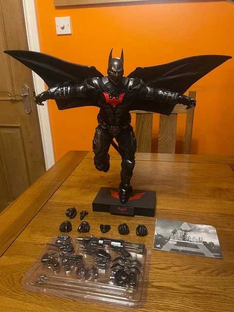 Figurine Batman Beyond Hot Toys échelle 1/6ème Batman Arkham