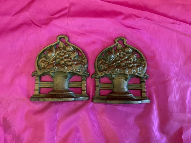 Vintage Cast Iron Floral Basket Book Ends/door Stops