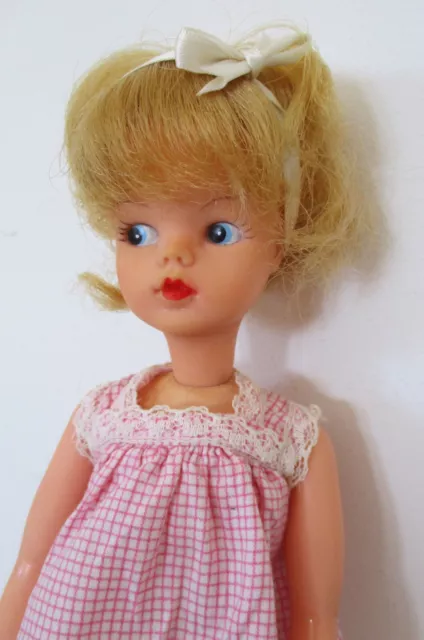 Pretty Vintage 1960er MIE 1. Ausgabe blonde Sindy Puppe