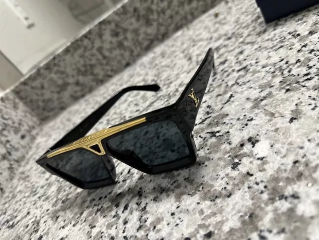 Louis Vuitton #3 Men's Sunglasses Cyclone Metal Z1700U Multicolor Gold  Black