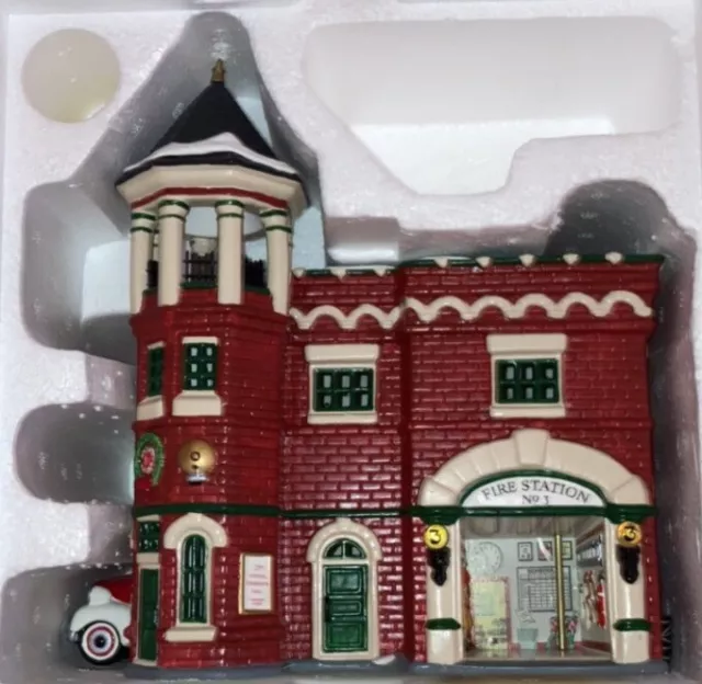Dept. 56 Fire Station #3 with light, box and sleeve No. 54942 Retired 1998 3