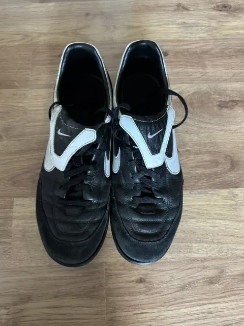 Nike tiempo Hallenschuhe