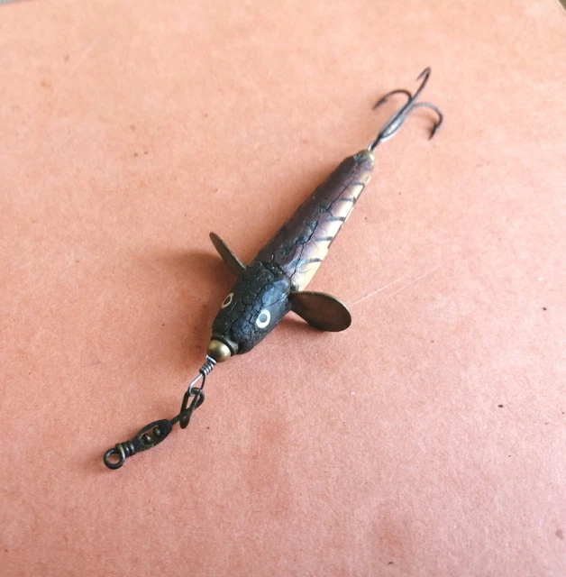 Ancien Leurre De Pêche Le Lion D'Or - Cuillère Pour Bar - Vintage France