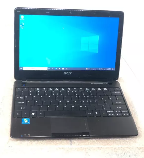 ACER ASPIRE ONE AMD C-60 @ 1.00GHz 4GB RAM 320GB HDD**