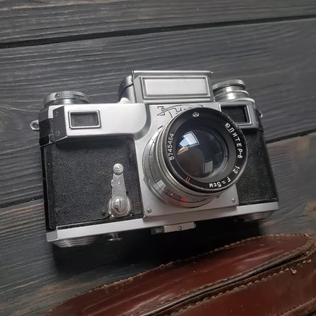 Kiev-3A Vintage Camera Soviet Union Lens: JUPITER-8.