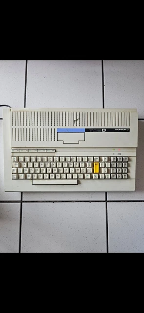 Fichier:Thomson TO8D.jpg - Wikipédia