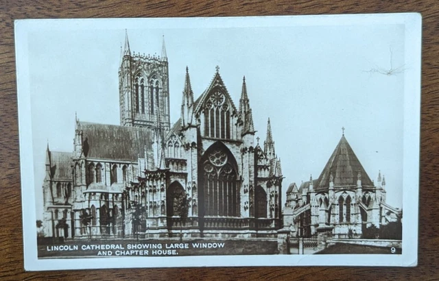 Lincoln Cathedral Rp Postcard Large Window & Chapter House Unposted