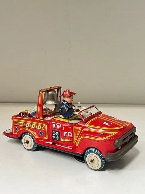 VTG 1950S/60 MAGIC F.D FIRE ENGINE truck wind up Friction Tin Toy