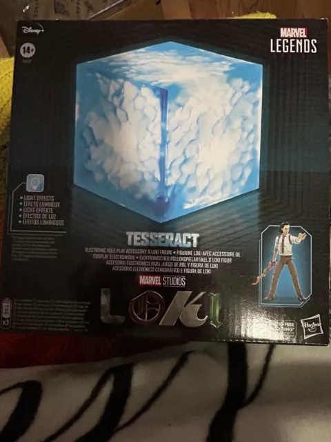 Marvel Legends Electronic Cube Tesseract Life Size + action figure Loki Hasbro