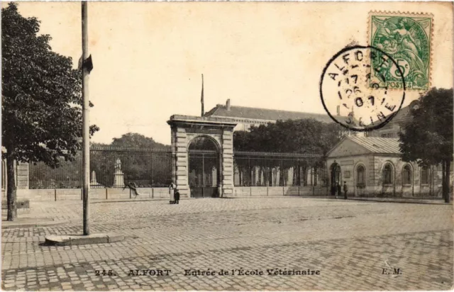 CPA Maisons Alfort Entree de l'Ecole Veterinaire (1348711)
