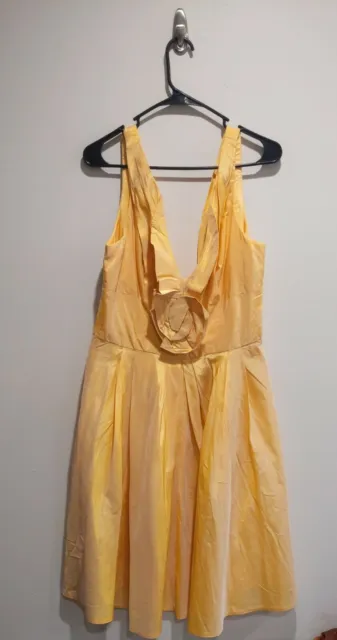 Carmen Marc Valvo Iridescent Yellow VNeck Bow Tank Dress - Sz 16