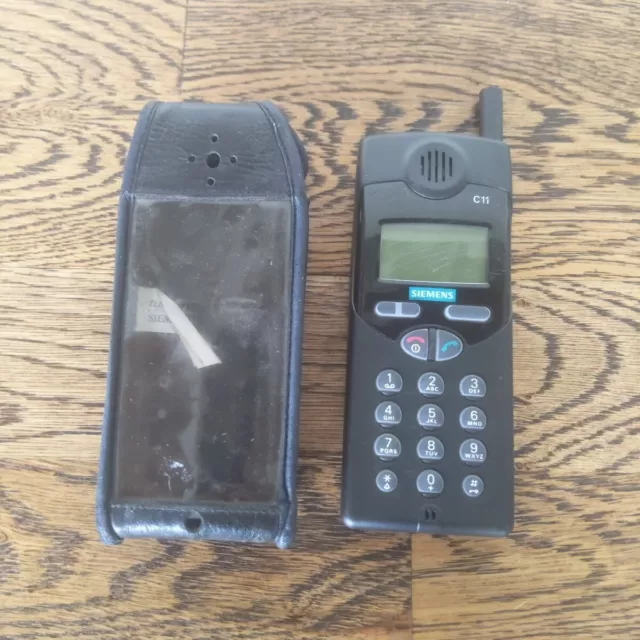 Retro Original Siemens C11 Mobile Phone Spares & Repairs Prop?