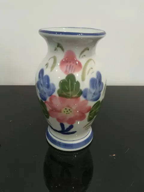 Ceramic blue and white Vase hand painted In Thailand 11cm high
