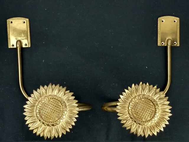 VTG Pair Brass Sunflower Curtain Drapery Tie Backs Wall Mount Hooks Patina Large