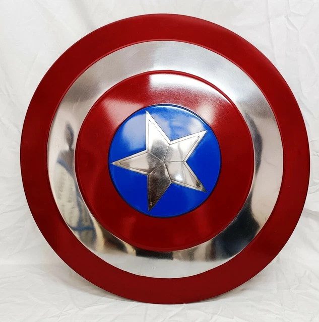 CAPTAIN MARVEL EXCLUSIVE Legends Gear Classic Comic Captain