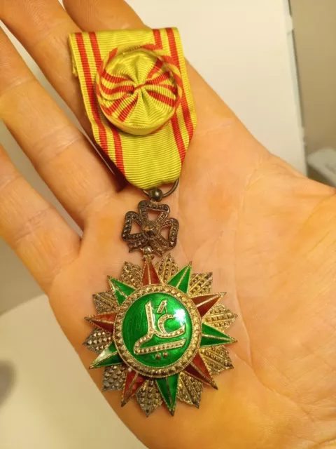 Médaille Ordre du Nichan Iftikhar Tunisie