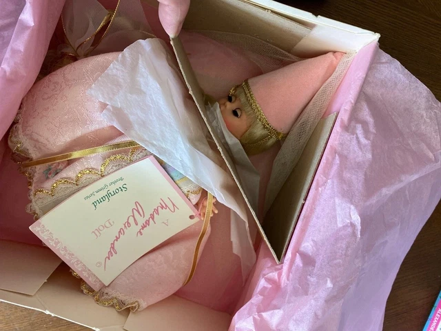 doll vintage madame Alexander, rapunzel 14542, new in box, never been out of box