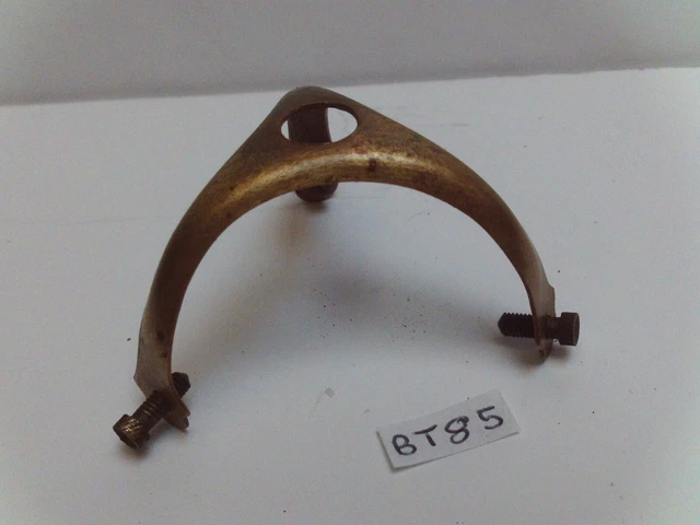 Griffe en laiton à 3 branches trou de 10 mm pour abat jour à collerette (BT85)