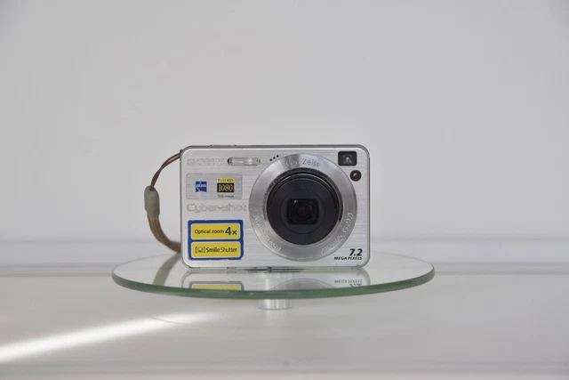 Sony Cyber-shot DSC-W110 7.2MP Digital Camera - Silver retro vintage collectable