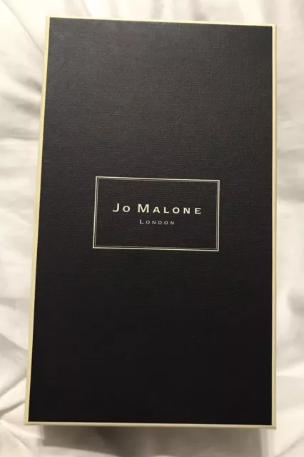 Coffre cadeau Jo Malone Londres noir/crème 8 1/4" x 4 3/4" x 3/4"